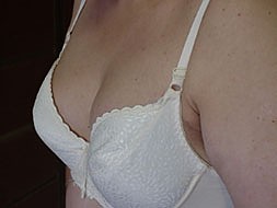Fay Presto, convincing cleavage!